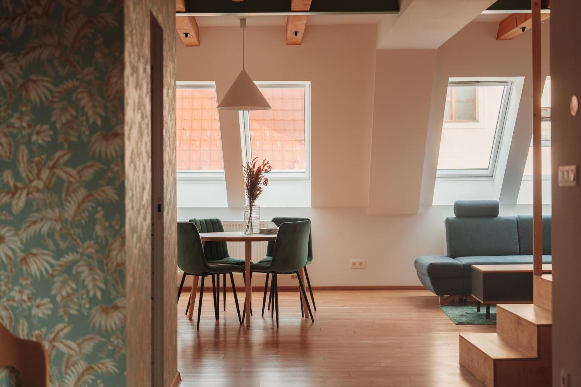 Hviezdoslavova Apartments, Trnava Centre, Parking Available Exteriér fotografie